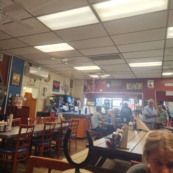 Big John's Texas BBQ - Inside and outside seating. - Barbeque Near Me - Page, Arizona
