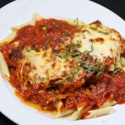Green Acres Cafe - Chicken Parmesan with pasta