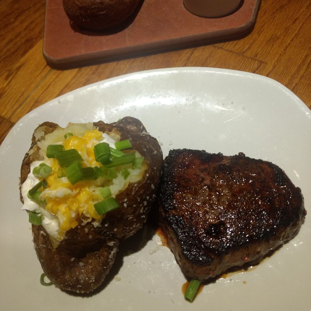 Outback Steakhouse - Sirloin and a side - Steakhouses Near Me - Memphis, Tennessee