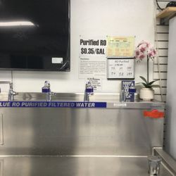 Family Waters and Wellness - 4 spigots available for "reverse osmosis" purified water.