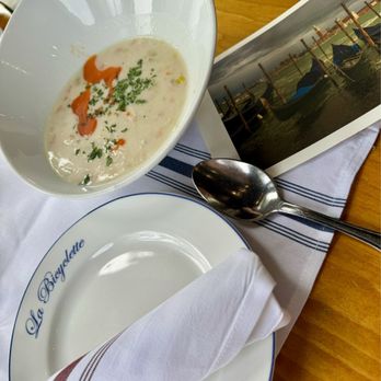 La Bicyclette - Soupe de Jour - French Near Me - Carmel, California