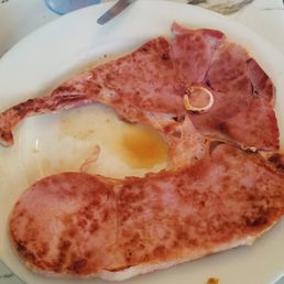 The large bone in ham was missing the middle part. I had not started cutting or eating this ham. The large bone in ham was missing the middle part. I had not started cutting or eating this ham.