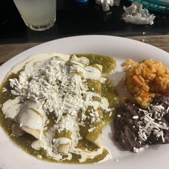 The Pub - Chicken enchiladas - Mexican Near Me - Solidaridad, ROO The Pub - Chicken enchiladas - Mexican Near Me - Solidaridad, ROO