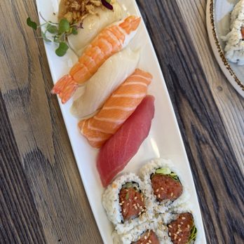 Kin Sushi House - kin set for lunch special that comes with miso and salad - Sushi Bars Near Me - Torrance, California Kin Sushi House - kin set for lunch special that comes with miso and salad - Sushi Bars Near Me - Torrance, California