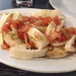Cafe Class - First dish we got was bread