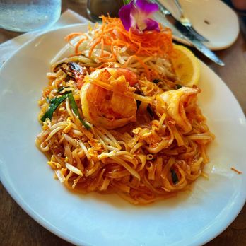 Torsap Thai Kitchen - Pad Thai with shrimp - Thai Near Me - Walnut Creek, California Torsap Thai Kitchen - Pad Thai with shrimp - Thai Near Me - Walnut Creek, California