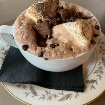 Toast - S'mores Campfire Hot Chocolate - Breakfast & Brunch Near Me - Birmingham, Michigan
