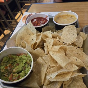 Buffalo Wild Wings - Sports Bars Near Me - Kaneohe, Hawaii Buffalo Wild Wings - Sports Bars Near Me - Kaneohe, Hawaii