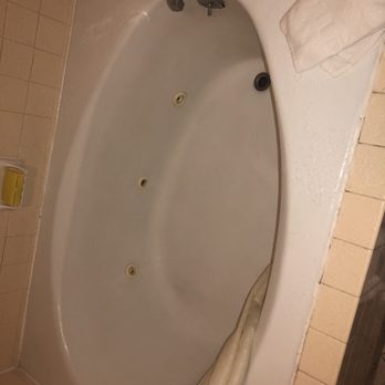 Ontario Inn & Suites - The tub was not clean, me and my girlfriend had to take a shower with sandals on! Nasty! - Hotels Near Me - Montclair, California Ontario Inn & Suites - The tub was not clean, me and my girlfriend had to take a shower with sandals on! Nasty! - Hotels Near Me - Montclair, California