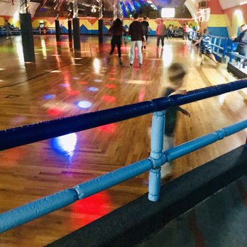 Chagrin Valley Roller Rink - Skating Rinks Near Me - Chagrin Falls, Ohio Chagrin Valley Roller Rink - Skating Rinks Near Me - Chagrin Falls, Ohio