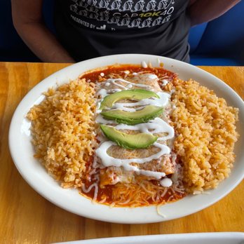 Los Magueyes Taqueria - Beef enchiladas with chipotle ~ double rice - Mexican Near Me - Pflugerville, Texas Los Magueyes Taqueria - Beef enchiladas with chipotle ~ double rice - Mexican Near Me - Pflugerville, Texas