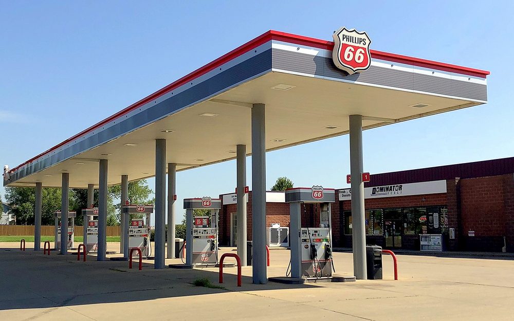 DOMINATOR FUELS 115 Harvest Dr, Louisburg, Kansas Gas Stations