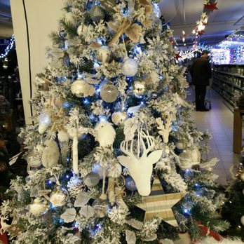 Makro - De vroege kerst is in aantocht - Grocery Near Me - Deurne, VAN