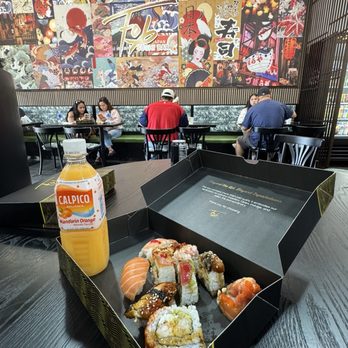 FOB Poke Bar - Sushi Bars Near Me - Tukwila, Washington