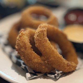 Lakeside Tavern - Colossal Tavern Onion Rings - New American Near Me - Knoxville, Tennessee