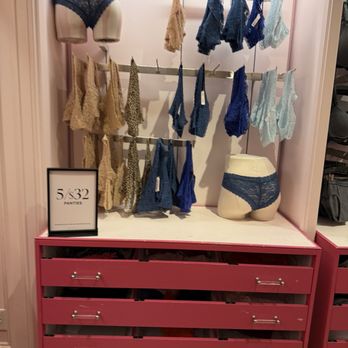 Victoria's Secret - Lingerie Near Me - Palm Desert, California