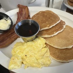 Gabby's Kitchen - Kids Pancake breakfast
