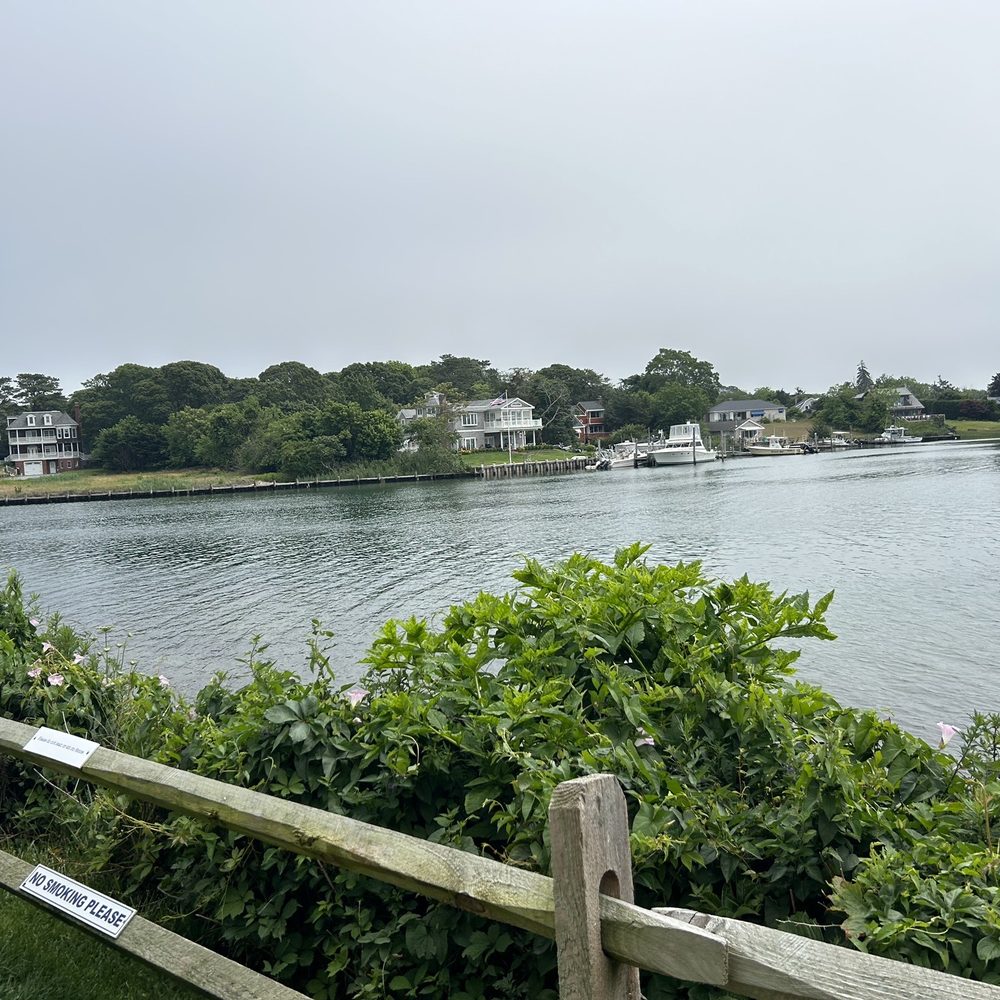Cowfish - New American Near Me - Hampton Bays, New York