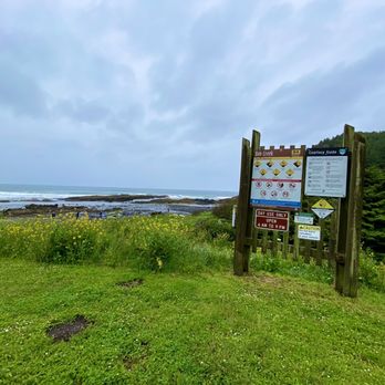 Bob Creek Wayside - Info signs at the parking area - Beaches Near Me - Florence, Oregon Bob Creek Wayside - Info signs at the parking area - Beaches Near Me - Florence, Oregon