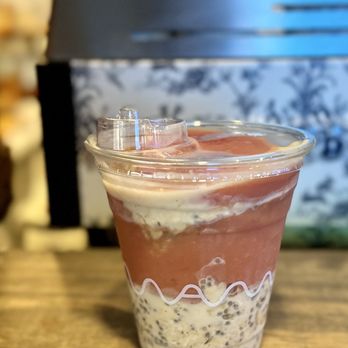 {petite} maman - overnight oats - Bakeries Near Me - New York, New York {petite} maman - overnight oats - Bakeries Near Me - New York, New York