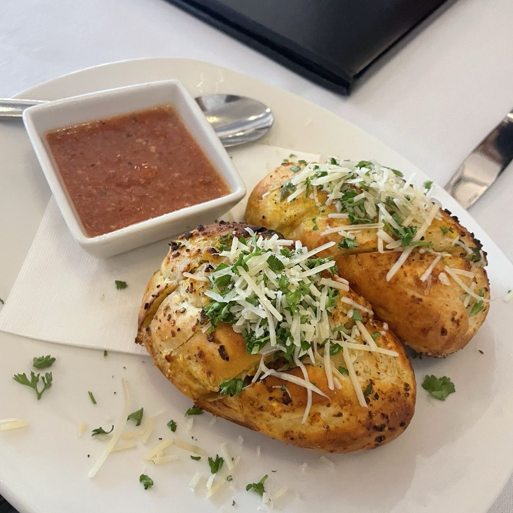 Famous garlic bread