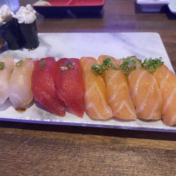 Zeppin Sushi - Scallop, yellowtail, tuna and salmon sushi - Japanese Near Me - Encino, California Zeppin Sushi - Scallop, yellowtail, tuna and salmon sushi - Japanese Near Me - Encino, California