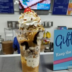Resee's peanut butter cup Sundae