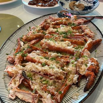 Lanxuan Restaurant 澜轩荟 - Steamed Alaskan Crab legs - Dim Sum Near Me - Richmond, British Columbia Lanxuan Restaurant 澜轩荟 - Steamed Alaskan Crab legs - Dim Sum Near Me - Richmond, British Columbia