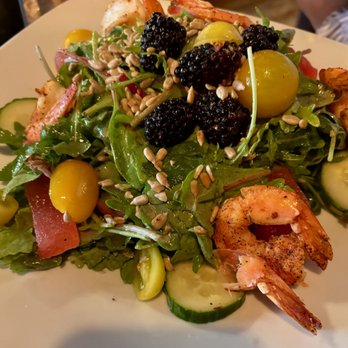 The Pirates’ House - Blackberry salad with shrimp needed a little more of both - Southern Near Me - Savannah, Georgia The Pirates’ House - Blackberry salad with shrimp needed a little more of both - Southern Near Me - Savannah, Georgia