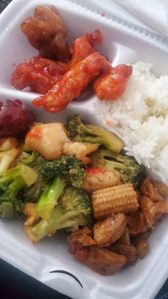 South China Buffet Logo