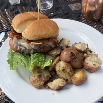 Wild Thyme Bistro - Big Sexy Burger - New American Near Me - Kanab, Utah