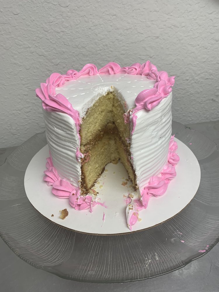 MADELYN’S BAKERY DOMINICAN CAKES Updated October 2024 19 Photos
