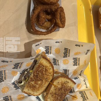 Habit Burger & Grill - Patty Melt and Onion Rings - Burgers Near Me - Miami, Florida Habit Burger & Grill - Patty Melt and Onion Rings - Burgers Near Me - Miami, Florida