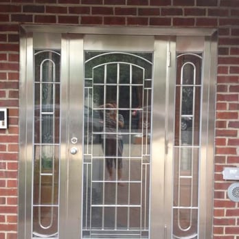Luxurious Stainless Steel - a woman taking a selfie - General Contractors Near Me - Brooklyn, New York Luxurious Stainless Steel - a woman taking a selfie - General Contractors Near Me - Brooklyn, New York