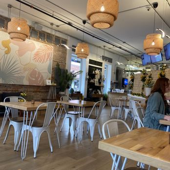 Three Birds Cafe - Cafes Near Me - Winter Garden, Florida