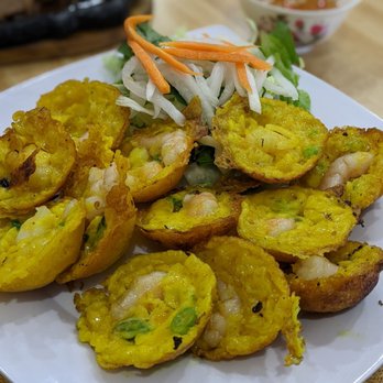 Danang Vietnamese Restaurant - Shrimp Fritters - Vietnamese Near Me - Toronto, Ontario