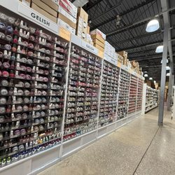 Lee Nail Supply