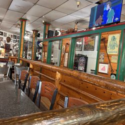 Bronco Billys Pizza Palace - Interior with 2 TVs