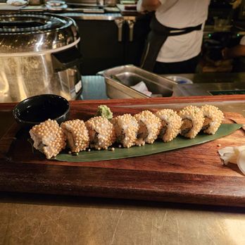 Trivoli Tavern - Crunchy shrimp roll - American Near Me - Chicago, Illinois Trivoli Tavern - Crunchy shrimp roll - American Near Me - Chicago, Illinois