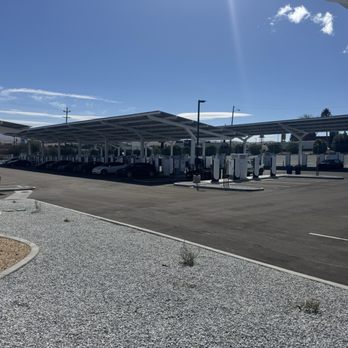 Tesla Supercharger - 120 superchargers at the Main Street location in Barstow. - EV Charging Stations Near Me - Barstow, California Tesla Supercharger - 120 superchargers at the Main Street location in Barstow. - EV Charging Stations Near Me - Barstow, California