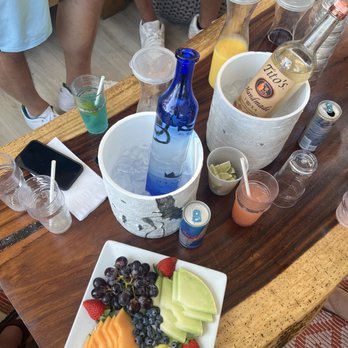 Bo's Beach - Bars Near Me - Fort Lauderdale, Florida