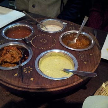 Al Faisals - Poppadum dips - Indian Near Me - Birmingham, XWM Al Faisals - Poppadum dips - Indian Near Me - Birmingham, XWM