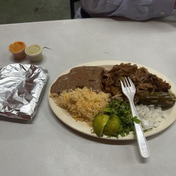Las Cuatro Monarcas - Carnitas plate - Mexican Near Me - Houston, Texas