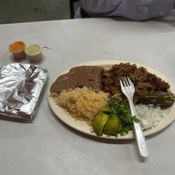 Las Cuatro Monarcas - Carnitas plate