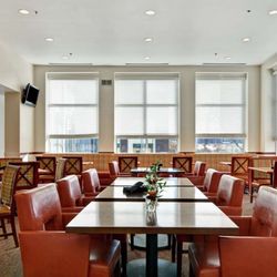Hilton Garden Inn Oshkosh - Restaurant