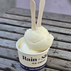 1 scoop - jasmine lemonade and lemon square