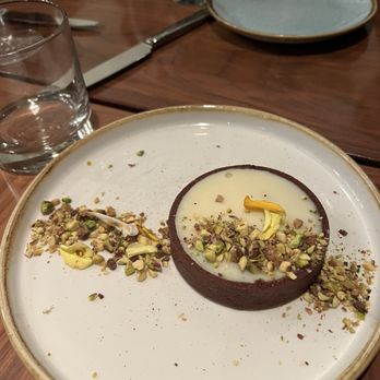 The Wilcox Gastropub - Pistachio tart - Gastropubs Near Me - Mississauga, Ontario The Wilcox Gastropub - Pistachio tart - Gastropubs Near Me - Mississauga, Ontario