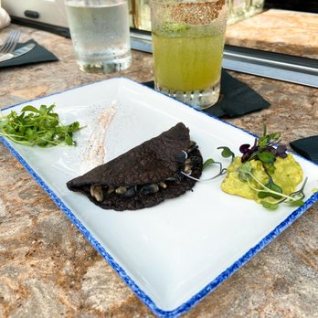 Casi Cielo - Mexican Truffle appetizer which accompanied the Happy Hour margarita. The quacamole was . - Cocktail Bars Near Me - Atlanta, Georgia