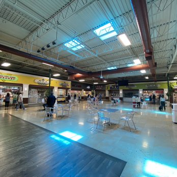 Harlam's Kitchen - Still pretty empty at this food court - Cantonese Near Me - Rosemead, California Harlam's Kitchen - Still pretty empty at this food court - Cantonese Near Me - Rosemead, California