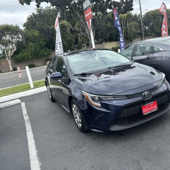 Toyota Place - approx 1:32 PM(waiting for my copy) temp-plates remov. & they placed their standard sales logo/no license plate during the return process. - Car Dealers Near Me - Garden Grove, California Toyota Place - approx 1:32 PM(waiting for my copy) temp-plates remov. & they placed their standard sales logo/no license plate during the return process. - Car Dealers Near Me - Garden Grove, California